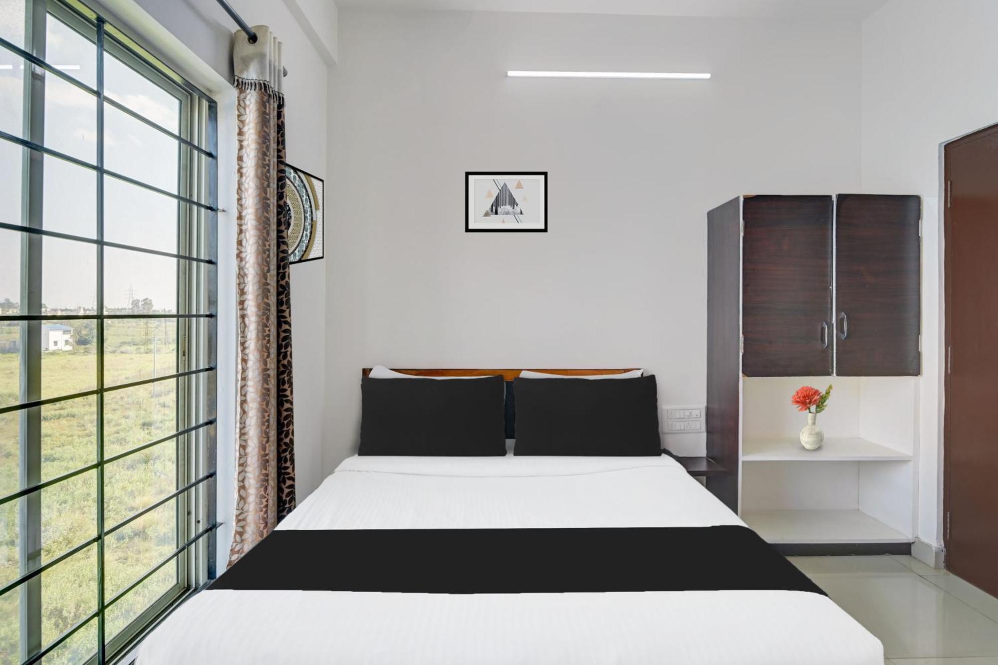 Hotel Super Collection O Chikmangaluru Near Railway Station Chikmagalūr Exterior foto